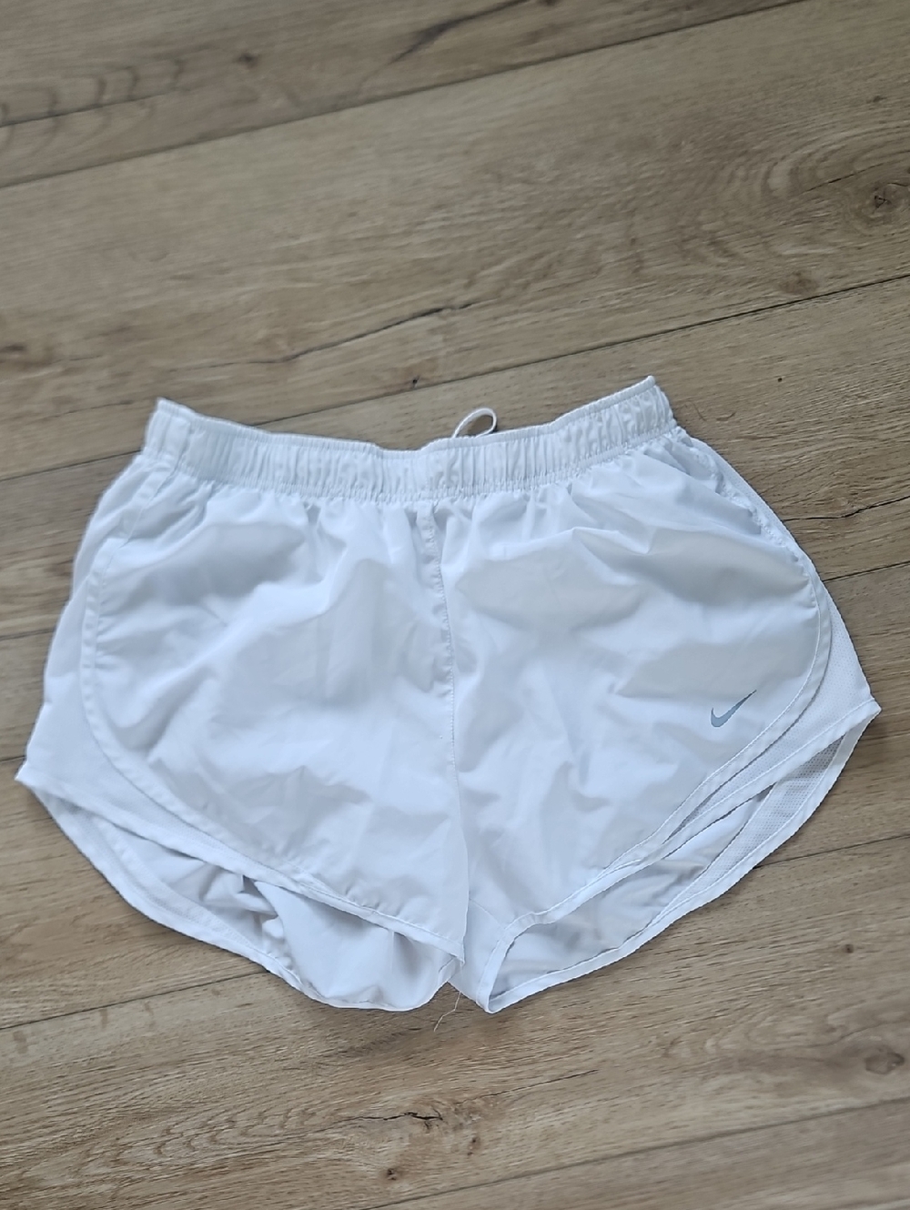 Nike Women's White Athletic Running Shorts with Subtle Swoosh Large